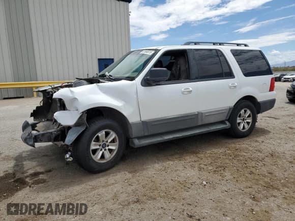 ✅ 2006 Ford Expedition Special Service • VIN: 1FMPU15566LA27588 • Лот: 67804515. Опубликован ранее на Copart с пробегом 157 218 миль. Бесплатный доступ к архиву аукционных продаж из США и подробный отчёт об истории автомобиля на DreamBid. Изображение 1.