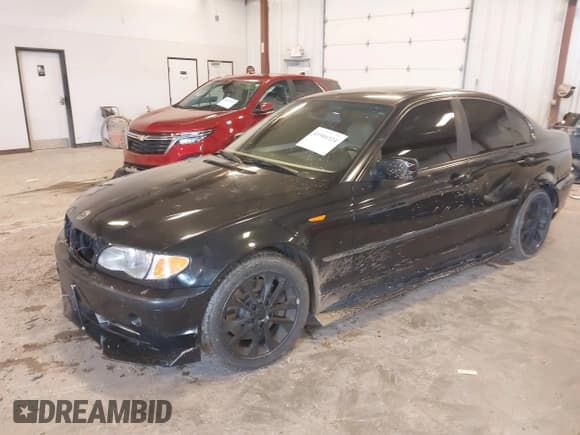 ✅ 2003 BMW 3 Series 330xi • VIN: WBAEW53423PG23521 • Lot: 43504324. Wystawiony na IAAI z przebiegiem 174 477 mil. Bezpłatny archiwum sprzedaży aukcyjnych z USA i szczegółowy raport historii pojazdu na DreamBid. Zdjęcie 17.