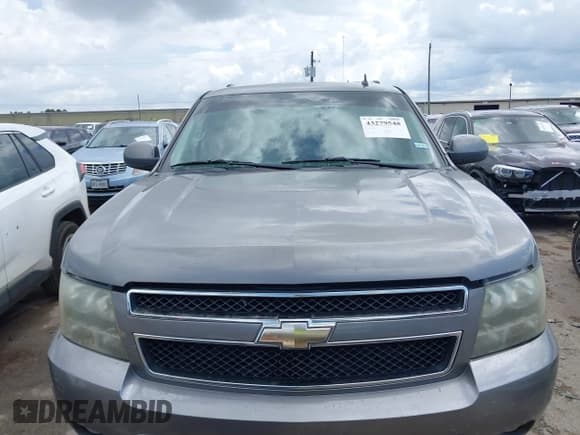 ✅ 2008 Chevrolet Suburban 3LT • VIN: 1GNFC16J88J220734 • Lot: 43279548. Listed on IAAI with 200,040 mi. Free auction sales archive from the USA and detailed vehicle history report at DreamBid. Image 12.