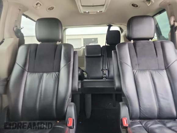 ✅ 2011 Chrysler Town & Country Limited • VIN: 2A4RR6DG8BR781442 • Лот: 85282335. Опубликован ранее на Copart с пробегом 177 434 миль. Бесплатный доступ к архиву аукционных продаж из США и подробный отчёт об истории автомобиля на DreamBid. Изображение 10.