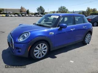 ✅ 2020 MINI Hardtop 4 Door Cooper • VIN: WMWXU7C00L2M25764 • Lot: 66762475. Wystawiony na Copart z przebiegiem 28 563 mil. Bezpłatny archiwum sprzedaży aukcyjnych z USA i szczegółowy raport historii pojazdu na DreamBid. Zdjęcie 1.