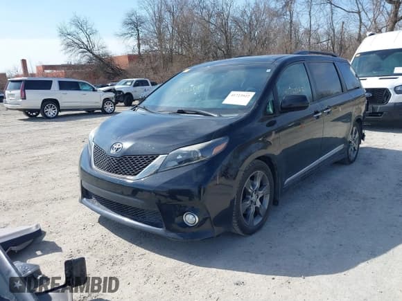✅ 2015 Toyota Sienna SE • VIN: 5TDXK3DC9FS652765 • Lot: 41723922. Listed on IAAI with 105,679 mi. Free auction sales archive from the USA and detailed vehicle history report at DreamBid. Image 20.