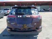 ✅ 2018 Toyota RAV4 LE • VIN: 2T3BFREV0JW710433 • Лот: 43213591. Опубликован ранее на IAAI с пробегом 156 395 миль. Бесплатный доступ к архиву аукционных продаж из США и подробный отчёт об истории автомобиля на DreamBid. Изображение 16.