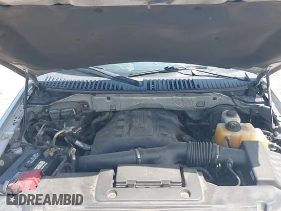 ✅ 2015 Ford Expedition Max XLT • VIN: 1FMJK1HT3FEF22261 • Lot: 42312433. Wystawiony na IAAI z przebiegiem 179 674 mil. Bezpłatny archiwum sprzedaży aukcyjnych z USA i szczegółowy raport historii pojazdu na DreamBid. Zdjęcie 10.