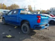 ✅ 2022 Chevrolet Silverado 1500 RST • VIN: 1GCUDEED5NZ550828 • Lot: 43555637. Listed on IAAI with 38,677 mi. Free auction sales archive from the USA and detailed vehicle history report at DreamBid. Image 3.