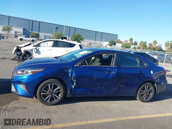 ✅ 2022 Kia Forte LXS • VIN: 3KPF24AD9NE464903 • Лот: 43549379. Опубликован ранее на IAAI с пробегом 36 400 миль. Бесплатный доступ к архиву аукционных продаж из США и подробный отчёт об истории автомобиля на DreamBid. Изображение 14.