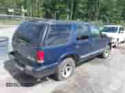 2000 Chevrolet Blazer LS z VIN 1GNCS13W3YK144615, wystawiony jako IAAI lot #42549560 z przebiegiem 203 875 mil mil oraz . Historia ofert i sprzedaży dostępna na DreamBid. Obrazek 4.