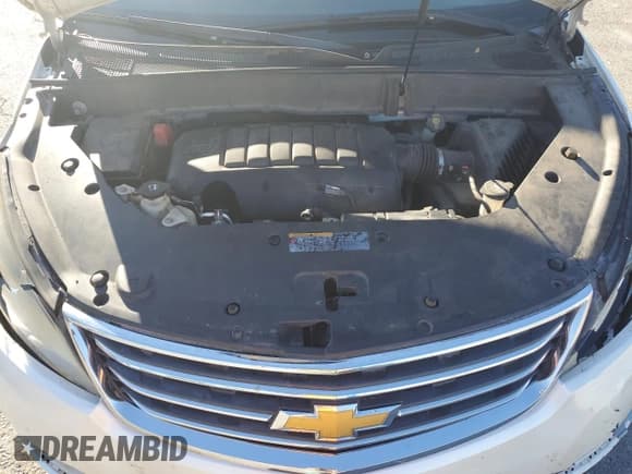 ✅ 2014 Chevrolet Traverse LT • VIN: 1GNKRGKD6EJ353620 • Lot: 86890865. Wystawiony na Copart z przebiegiem 197 765 mil. Bezpłatny archiwum sprzedaży aukcyjnych z USA i szczegółowy raport historii pojazdu na DreamBid. Zdjęcie 12.