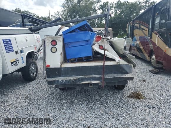 ✅ 2016 Chevrolet Silverado 2500HD Work Truck • VIN: 1GC0CUEG1GZ287830 • Лот: 70831705. Опубликован ранее на Copart с пробегом Не указан. Бесплатный доступ к архиву аукционных продаж из США и подробный отчёт об истории автомобиля на DreamBid. Изображение 6.