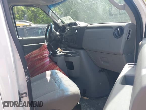 ✅ 2011 Ford Econoline Cargo Commercial • VIN: 1FTNE1EW4BDA28924 • Lot: 42454108. Listed on IAAI with 182,961 mi. Free auction sales archive from the USA and detailed vehicle history report at DreamBid. Image 5.