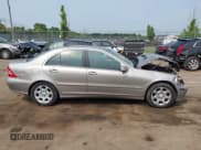 ✅ 2006 Mercedes-Benz C 280 Luxury • VIN: WDBRF92H66F782113 • Lot: 42389922. Wystawiony na IAAI z przebiegiem 112 367 mil. Bezpłatny archiwum sprzedaży aukcyjnych z USA i szczegółowy raport historii pojazdu na DreamBid. Zdjęcie 13.