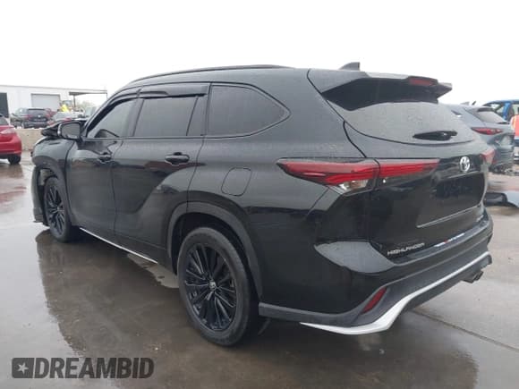 ✅ 2024 Toyota Highlander LE • VIN: 5TDKDRBH3RS537184 • Лот: 42108464. Опубликован ранее на IAAI с пробегом 35 747 миль. Бесплатный доступ к архиву аукционных продаж из США и подробный отчёт об истории автомобиля на DreamBid. Изображение 3.