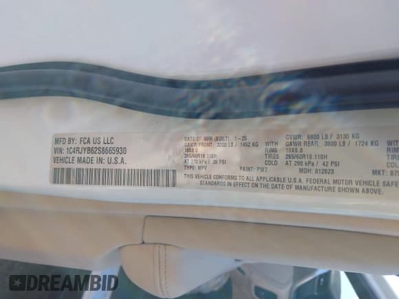 ✅ 2025 Jeep Grand Cherokee • VIN: 1C4RJYB62S8665930 • Lot: 42050717. Wystawiony na IAAI z przebiegiem 2 196 mil. Bezpłatny archiwum sprzedaży aukcyjnych z USA i szczegółowy raport historii pojazdu na DreamBid. Zdjęcie 9.