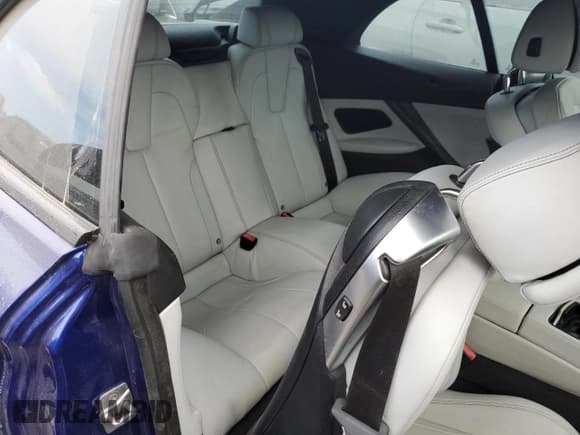 ✅ 2012 BMW M6 • VIN: WBSLZ9C59CC985456 • Lot: 73796464. Wystawiony na Copart z przebiegiem 42 717 mil. Bezpłatny archiwum sprzedaży aukcyjnych z USA i szczegółowy raport historii pojazdu na DreamBid. Zdjęcie 10.