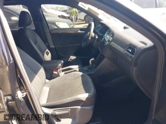 ✅ 2023 Volkswagen Tiguan SE R-Line Black • VIN: 3VVCB7AX3PM116622 • Лот: 42564070. Опубликован ранее на IAAI с пробегом 60 539 миль. Бесплатный доступ к архиву аукционных продаж из США и подробный отчёт об истории автомобиля на DreamBid. Изображение 5.