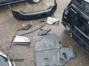 ✅ 2014 Toyota Prius Four • VIN: JTDKN3DU0E0378643 • Lot: 42076080. Wystawiony na IAAI z przebiegiem 272 277 mil. Bezpłatny archiwum sprzedaży aukcyjnych z USA i szczegółowy raport historii pojazdu na DreamBid. Zdjęcie 12.