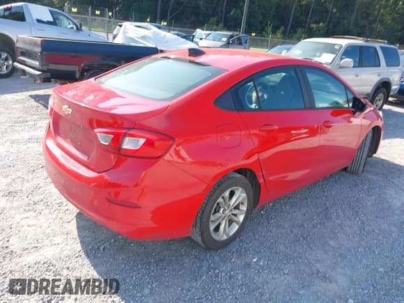 ✅ 2019 Chevrolet Cruze LS • VIN: 1G1BC5SM0K7107548 • Lot: 43170884. Listed on IAAI with 96,864 mi. Free auction sales archive from the USA and detailed vehicle history report at DreamBid. Image 4.