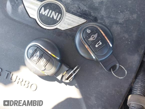 ✅ 2014 MINI Hardtop S • VIN: WMWXM7C59ET926080 • Лот: 42660420. Опубликован ранее на IAAI с пробегом 91 380 миль. Бесплатный доступ к архиву аукционных продаж из США и подробный отчёт об истории автомобиля на DreamBid. Изображение 11.