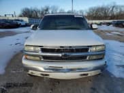 ✅ 2004 Chevrolet Suburban LS • VIN: 1GNFK16Z94J105949 • Лот: 45731425. Опубликован ранее на Copart с пробегом 196 982 миль. Бесплатный доступ к архиву аукционных продаж из США и подробный отчёт об истории автомобиля на DreamBid. Изображение 5.