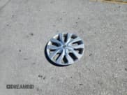 ✅ 2017 Nissan Rogue S • VIN: KNMAT2MTXHP616075 • Lot: 82468125. Wystawiony na Copart z przebiegiem 71 333 mil. Bezpłatny archiwum sprzedaży aukcyjnych z USA i szczegółowy raport historii pojazdu na DreamBid. Zdjęcie 13.