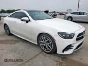 ✅ 2021 Mercedes-Benz E 450 • VIN: W1K1J5JBXMF150706 • Lot: 56932045. Wystawiony na Copart z przebiegiem 37 647 mil. Bezpłatny archiwum sprzedaży aukcyjnych z USA i szczegółowy raport historii pojazdu na DreamBid. Zdjęcie 4.