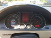 ✅ 2007 Volkswagen Passat Wolfsburg Edition • VIN: WVWAK73C17P017825 • Lot: 65355605. Wystawiony na Copart z przebiegiem 102 803 mil. Bezpłatny archiwum sprzedaży aukcyjnych z USA i szczegółowy raport historii pojazdu na DreamBid. Zdjęcie 9.