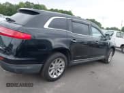 ✅ 2018 Lincoln MKT • VIN: 2LMHJ5NK1JBL01805 • Lot: 42876429. Wystawiony na IAAI z przebiegiem 337 120 mil. Bezpłatny archiwum sprzedaży aukcyjnych z USA i szczegółowy raport historii pojazdu na DreamBid. Zdjęcie 13.