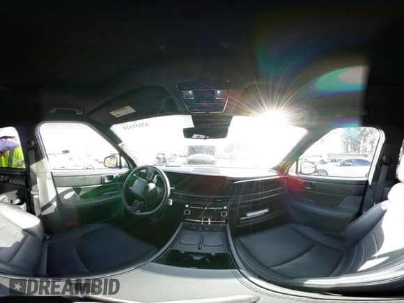 ✅ 2025 Hyundai Santa Fe Calligraphy • VIN: 5NMP5DG19SH039176 • Lot: 43651116. Wystawiony na IAAI z przebiegiem 10 897 mil. Bezpłatny archiwum sprzedaży aukcyjnych z USA i szczegółowy raport historii pojazdu na DreamBid. Zdjęcie 18.