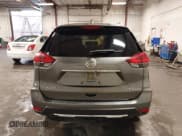 ✅ 2018 Nissan Rogue SL • VIN: JN8AT2MV6JW321752 • Лот: 42807808. Опубликован ранее на IAAI с пробегом 93 426 миль. Бесплатный доступ к архиву аукционных продаж из США и подробный отчёт об истории автомобиля на DreamBid. Изображение 16.