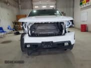 ✅ 2021 Chevrolet Silverado 1500 RST • VIN: 3GCUYEET2MG225371 • Lot: 71009395. Wystawiony na Copart z przebiegiem 114 104 mil. Bezpłatny archiwum sprzedaży aukcyjnych z USA i szczegółowy raport historii pojazdu na DreamBid. Zdjęcie 5.