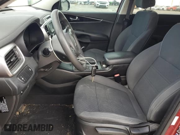 ✅ 2018 Kia Sorento LX • VIN: 5XYPGDA50JG341177 • Лот: 80158905. Опубликован ранее на Copart с пробегом 115 694 миль. Бесплатный доступ к архиву аукционных продаж из США и подробный отчёт об истории автомобиля на DreamBid. Изображение 7.