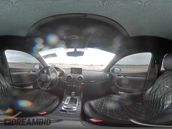 ✅ 2018 Audi A3 e-tron Sportback Premium Plus • VIN: WAUTPBFF1JA079414 • Лот: 81310934. Опубликован ранее на Copart с пробегом 121 587 миль. Бесплатный доступ к архиву аукционных продаж из США и подробный отчёт об истории автомобиля на DreamBid. Изображение 13.