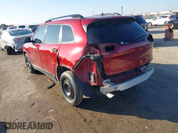 ✅ 2017 Jeep Cherokee Altitude • VIN: 1C4PJLAB2HW623965 • Lot: 41248617. Wystawiony na IAAI z przebiegiem 132 008 mil. Bezpłatny archiwum sprzedaży aukcyjnych z USA i szczegółowy raport historii pojazdu na DreamBid. Zdjęcie 3.