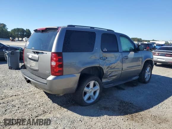 2008 Chevrolet Tahoe LTZ с VIN 1GNFC13018J194599, выставлен на аукционе Copart как лот 87207335 с пробегом 254 975 миль миль и Списание • Salvage title. История ставок и продаж доступна на DreamBid. Изображение 3.