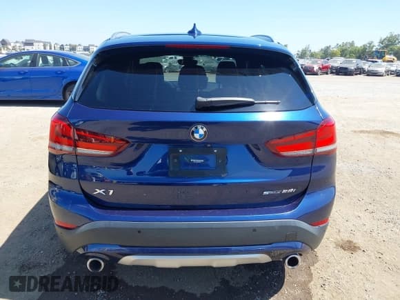 ✅ 2020 BMW X1 sDrive28i • VIN: WBXJG7C08L5P54729 • Lot: 42664325. Wystawiony na IAAI z przebiegiem 81 963 mil. Bezpłatny archiwum sprzedaży aukcyjnych z USA i szczegółowy raport historii pojazdu na DreamBid. Zdjęcie 16.