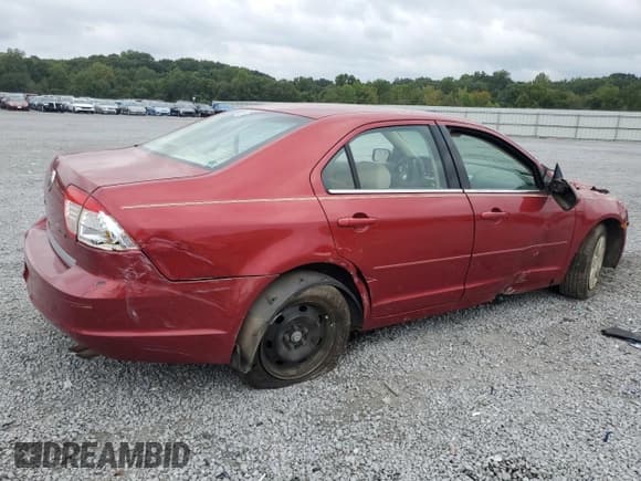 ✅ 2007 Mercury Milan • VIN: 3MEHM07Z27R606145 • Lot: 71452644. Wystawiony na Copart z przebiegiem Nie podano. Bezpłatny archiwum sprzedaży aukcyjnych z USA i szczegółowy raport historii pojazdu na DreamBid. Zdjęcie 3.