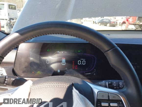 ✅ 2024 Kia Telluride S • VIN: 5XYP64GC0RG527984 • Lot: 41661864. Listed on IAAI with 15,401 mi. Free auction sales archive from the USA and detailed vehicle history report at DreamBid. Image 7.