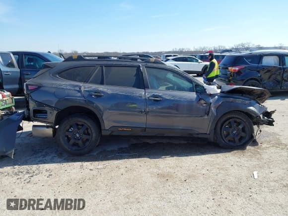 ✅ 2024 Subaru Outback Wilderness • VIN: 4S4BTGUD5R3155219 • Lot: 41577197. Listed on IAAI with Not provided. Free auction sales archive from the USA and detailed vehicle history report at DreamBid. Image 12.
