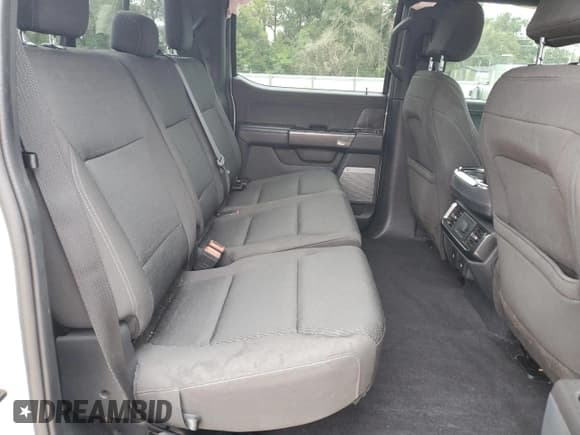 ✅ 2023 Ford F-150 XL • VIN: 1FTEW1CP0PKE19872 • Lot: 90505865. Wystawiony na Copart z przebiegiem 50 462 mil. Bezpłatny archiwum sprzedaży aukcyjnych z USA i szczegółowy raport historii pojazdu na DreamBid. Zdjęcie 10.