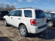 ✅ 2011 Ford Escape Hybrid • VIN: 1FMCU4K37BKC68370 • Lot: 41895193. Wystawiony na IAAI z przebiegiem 220 321 mil. Bezpłatny archiwum sprzedaży aukcyjnych z USA i szczegółowy raport historii pojazdu na DreamBid. Zdjęcie 3.