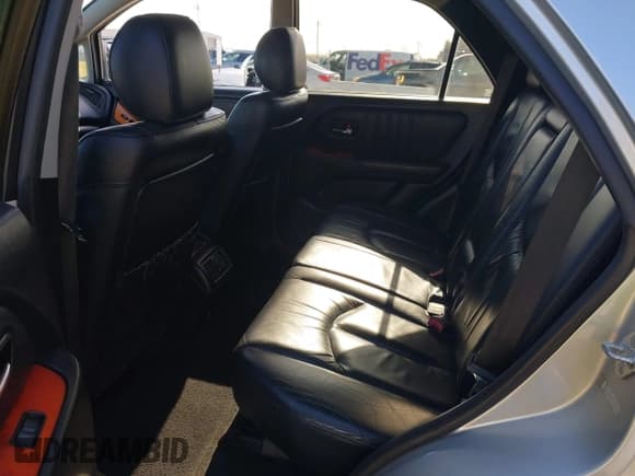 ✅ 2002 Lexus RX 300 • VIN: JTJHF10UX20283582 • Lot: 42402756. Wystawiony na IAAI z przebiegiem 168 936 mil. Bezpłatny archiwum sprzedaży aukcyjnych z USA i szczegółowy raport historii pojazdu na DreamBid. Zdjęcie 8.