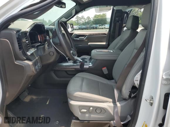 ✅ 2022 Chevrolet Silverado 1500 LTZ • VIN: 1GCPAEED2NZ612174 • Lot: 59254895. Wystawiony na Copart z przebiegiem 21 164 mil. Bezpłatny archiwum sprzedaży aukcyjnych z USA i szczegółowy raport historii pojazdu na DreamBid. Zdjęcie 7.