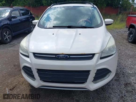 ✅ 2013 Ford Escape SE • VIN: 1FMCU0G98DUC97003 • Lot: 42967965. Wystawiony na IAAI z przebiegiem 156 537 mil. Bezpłatny archiwum sprzedaży aukcyjnych z USA i szczegółowy raport historii pojazdu na DreamBid. Zdjęcie 6.