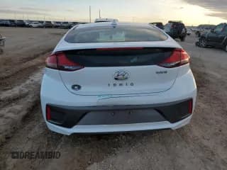 ✅ 2020 Hyundai Ioniq SE • VIN: KMHC75LCXLU195917 • Lot: 83784794. Wystawiony na Copart z przebiegiem 59 479 mil. Bezpłatny archiwum sprzedaży aukcyjnych z USA i szczegółowy raport historii pojazdu na DreamBid. Zdjęcie 6.