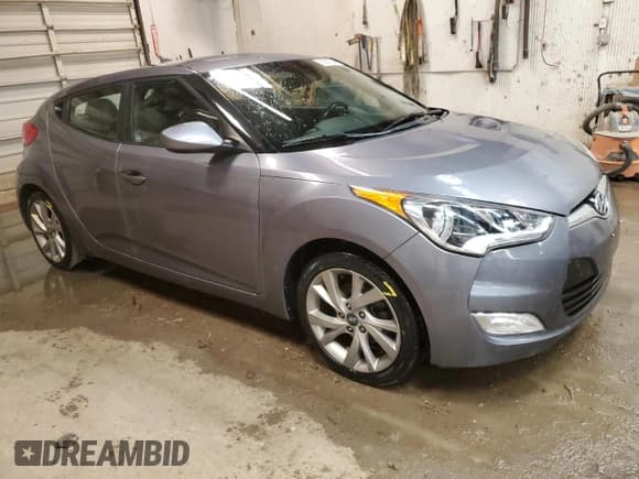 ✅ 2017 Hyundai Veloster • VIN: KMHTC6AD7HU307173 • Lot: 58267084. Wystawiony na Copart z przebiegiem 80 877 mil. Bezpłatny archiwum sprzedaży aukcyjnych z USA i szczegółowy raport historii pojazdu na DreamBid. Zdjęcie 4.