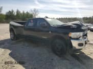 ✅ 2022 Ram 3500 Tradesman • VIN: 3C63RRGL2NG293403 • Lot: 48171725. Wystawiony na Copart z przebiegiem 88 702 mil. Bezpłatny archiwum sprzedaży aukcyjnych z USA i szczegółowy raport historii pojazdu na DreamBid. Zdjęcie 4.