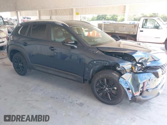 ✅ 2023 Mazda CX-50 S Preferred Plus • VIN: 7MMVABCM3PN129005 • Lot: 42996790. Wystawiony na IAAI z przebiegiem 34 792 mil. Bezpłatny archiwum sprzedaży aukcyjnych z USA i szczegółowy raport historii pojazdu na DreamBid. Zdjęcie 1.