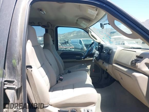 ✅ 2006 Ford F-250 XL • VIN: 1FTSW20PX6ED14833 • Лот: 42592013. Опубликован ранее на IAAI с пробегом 155 171 миль. Бесплатный доступ к архиву аукционных продаж из США и подробный отчёт об истории автомобиля на DreamBid. Изображение 5.