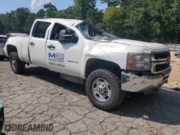 2013 Chevrolet Silverado 2500HD Work Truck z VIN 1GC1KVC8XDF234498, wystawiony jako Copart lot #70567195 z przebiegiem Nie podano mil oraz Nie do naprawy • Non repairable. Historia ofert i sprzedaży dostępna na DreamBid. Obrazek 4.