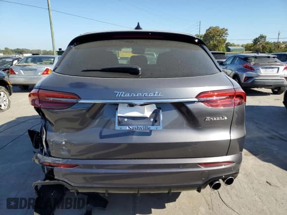 ✅ 2023 Maserati Grecale GT • VIN: ZN682AVA5P7429560 • Lot: 69001313. Wystawiony na Copart z przebiegiem 13 mil. Bezpłatny archiwum sprzedaży aukcyjnych z USA i szczegółowy raport historii pojazdu na DreamBid. Zdjęcie 6.